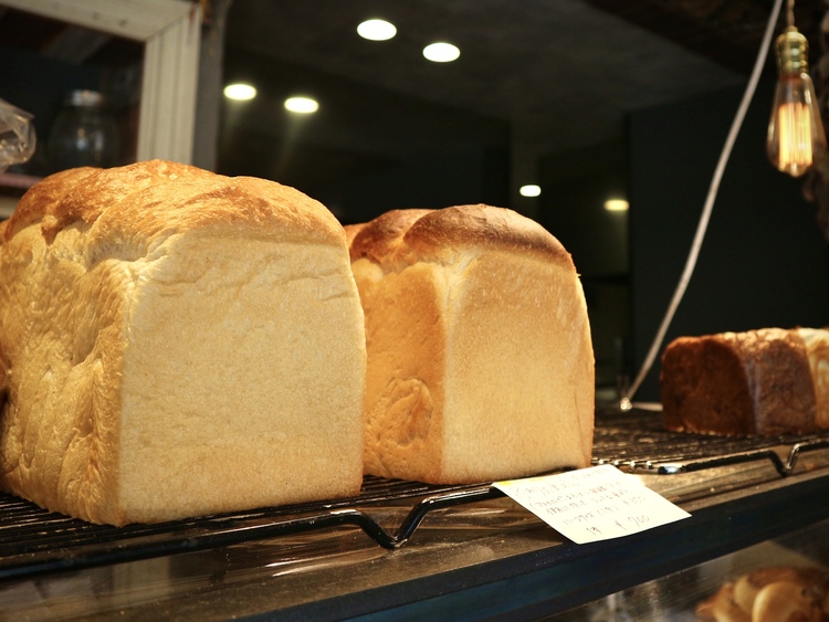 “Fwari no Pan Labo” es un pan de recompensa que envuelve tu día a día de forma “esponjosa”.