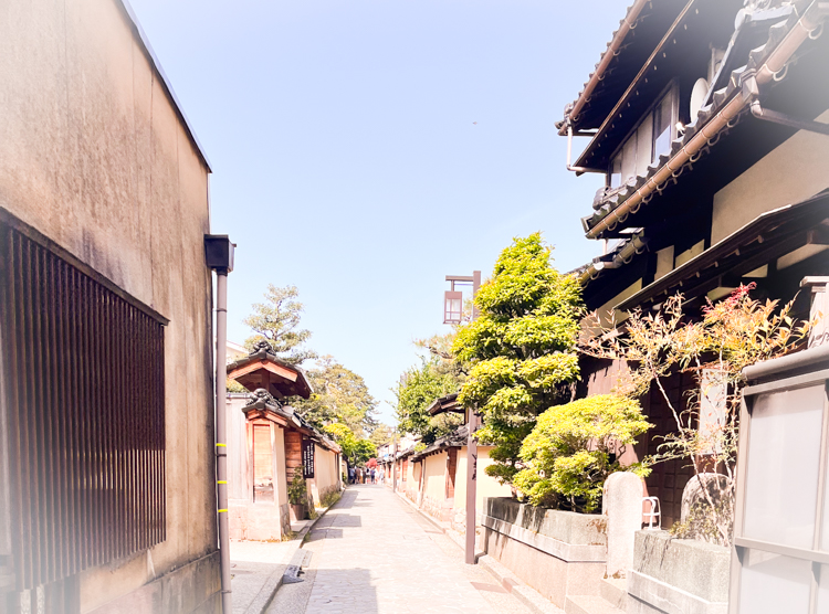 Paisaje de las ruinas de la residencia samurái de Nagamachi