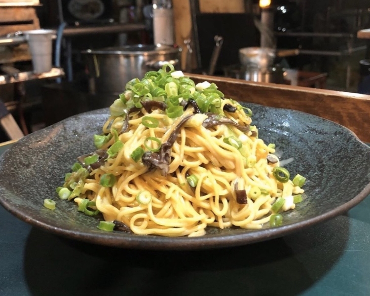 伸龍で一番人気の焼きラーメン