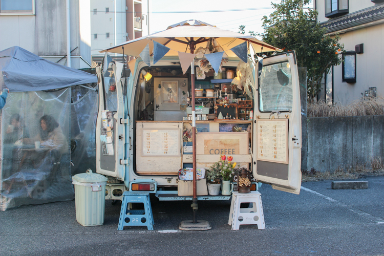 "Going Café" quiere crear un lugar donde todos puedan relajarse.