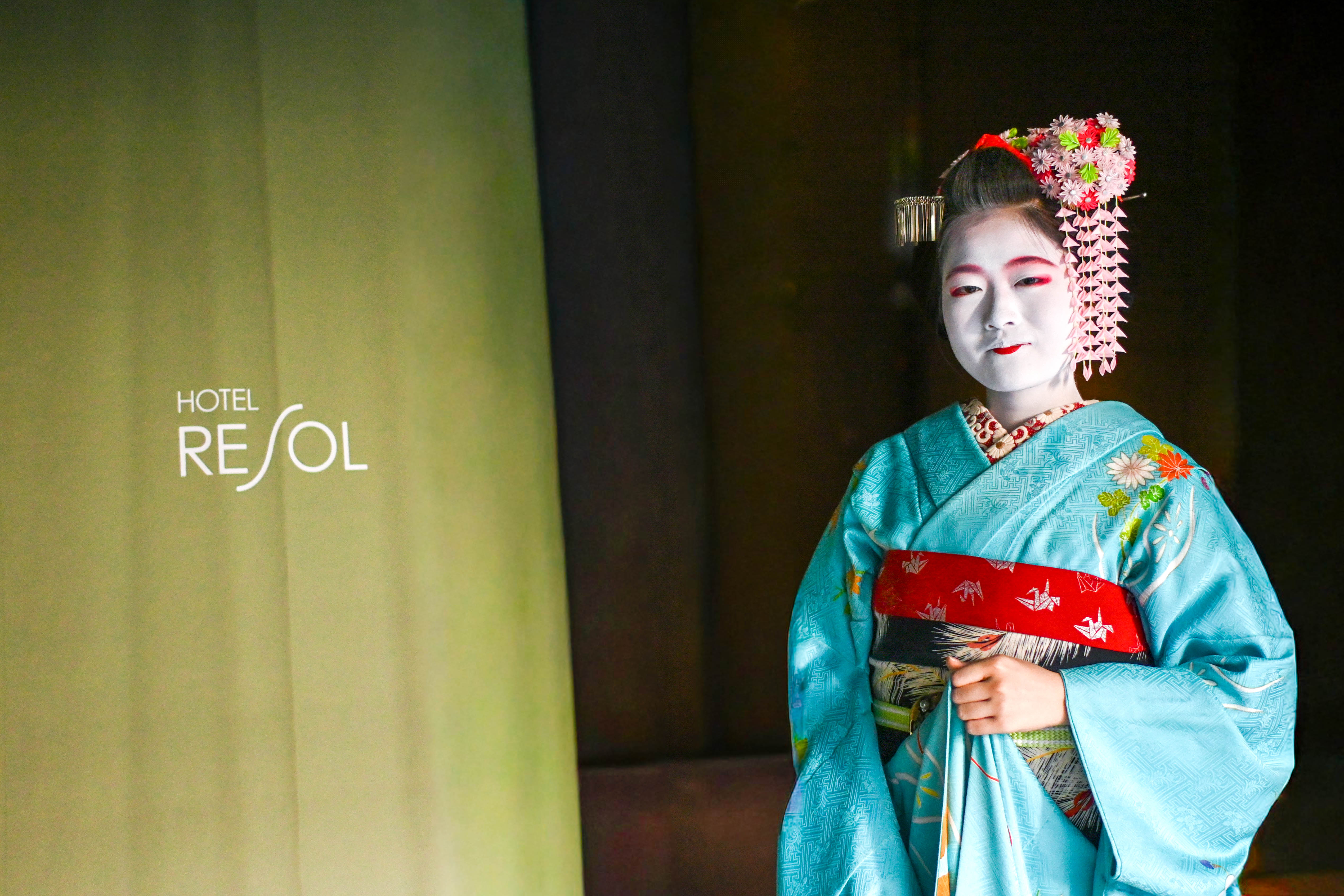 [Limitado a huéspedes del hotel] Un momento especial para disfrutar del baile de una maiko