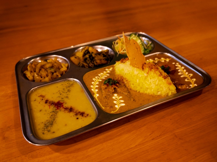 El plato estrella de SANGO, "Thali Set"