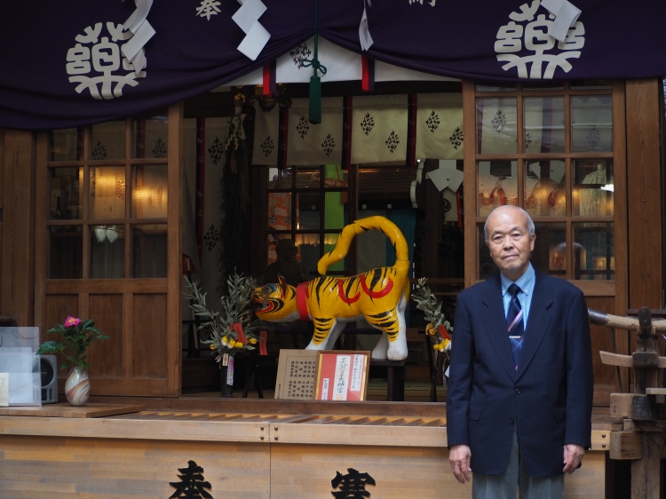 El Sr. Fukazawa, quien nos contó sobre la historia del santuario y la ciudad.
