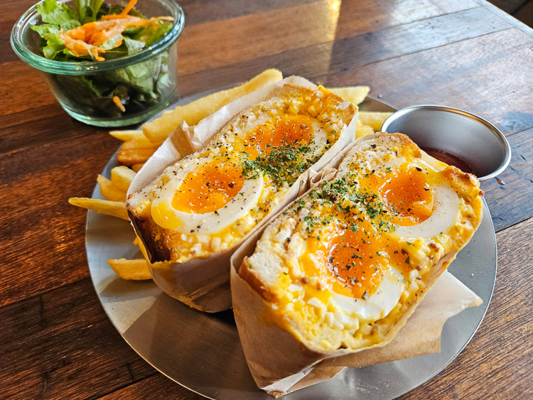 Sándwich de huevo bebé