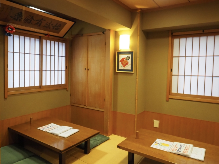 苦難を乗り越え、今も多くのお客様を迎える店内 