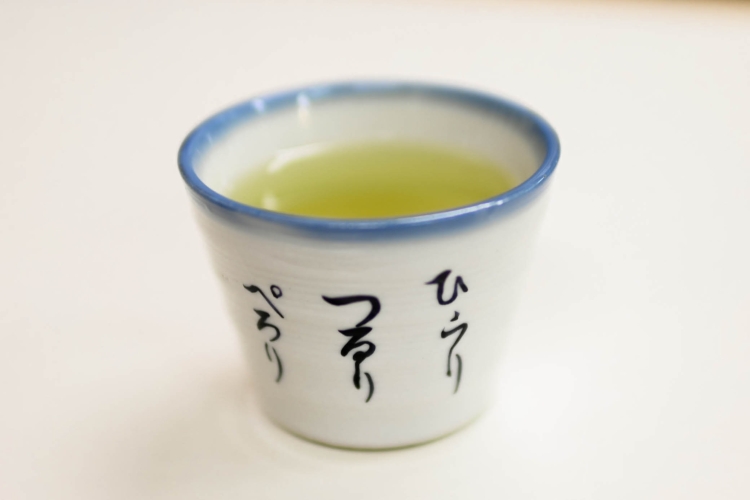 Estas palabras describen a la perfección los fideos Kishimen de Sarashina Honten.