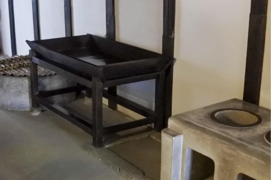 La cocina donde los estudiantes metían sus comidas en el refrigerador.