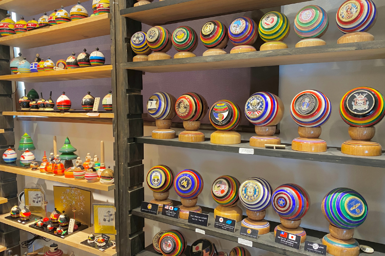 Interior de la tienda "Sasebo Komagome Honpo" (espacio de exposición y venta)