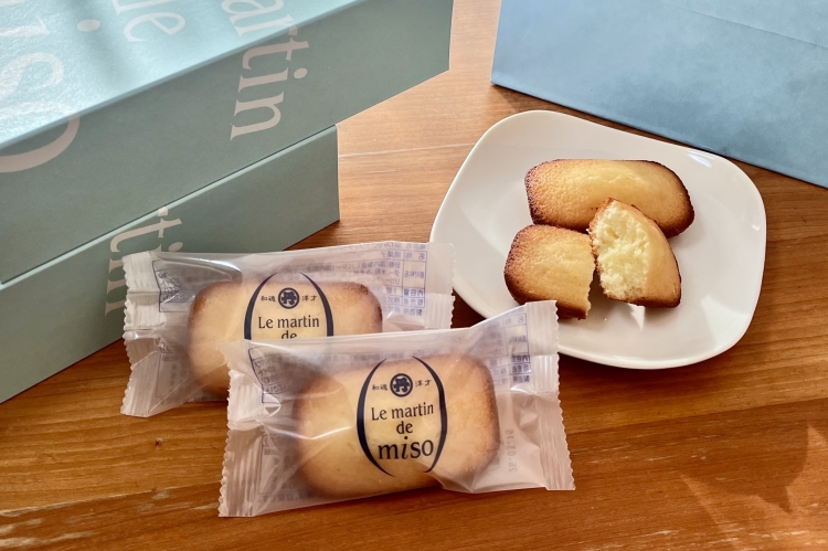 "Financiero de Kioto con sabor a miso"